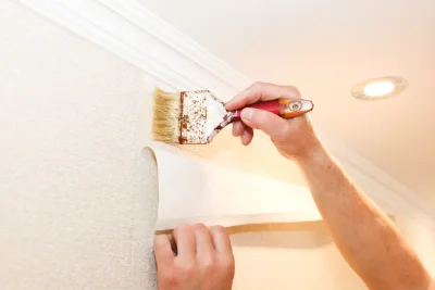 Pose de papier peint à Chardeny — revêtements muraux et toiles de verre